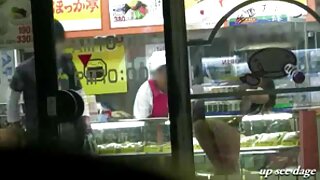ผู้หญิงเลว วีดีโอ เอ๋ ก Feisty Aoi Mizumori gets toyfucked และดูดสองไก่หลงใหล
