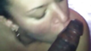 ไร้ยางอาย ประหลาด ญี่ปุ่น Brunette girlie gets fingered วีดีโอ คอ ล x right int he car